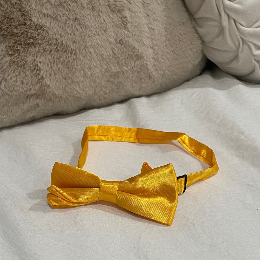 Vibrant Yellow Bow Tie
